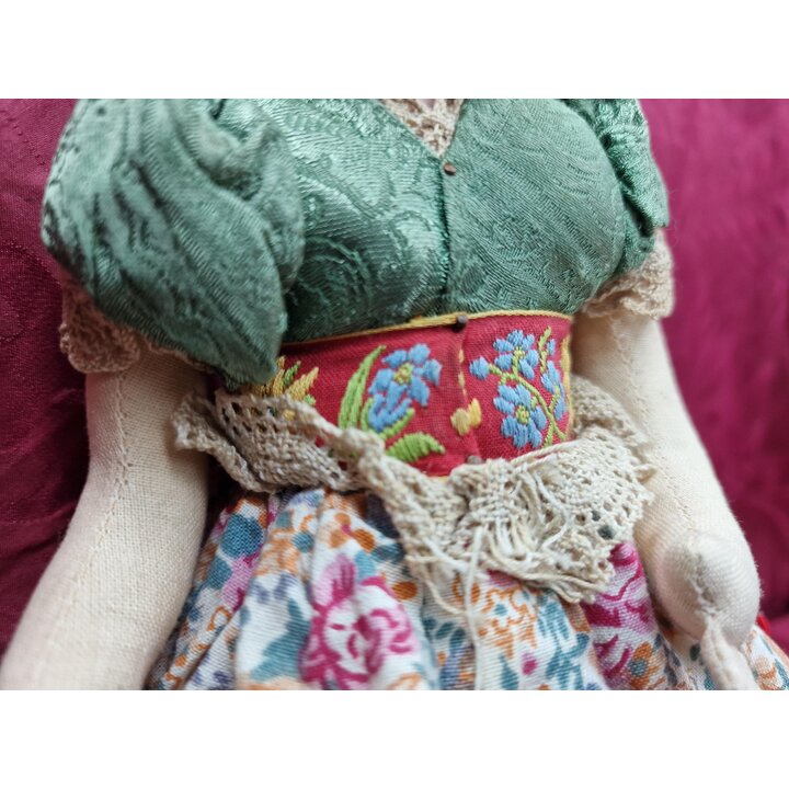 Poupée Vintage Folklorique Hongroise 32 cm Années 50, Tête en Composition Peinte à la Main Corps en Tissu Costume Matyó, Art Pop