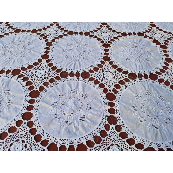 Mantel Vintage 1950 de Ganchillo y Bordado | 160x300 cm