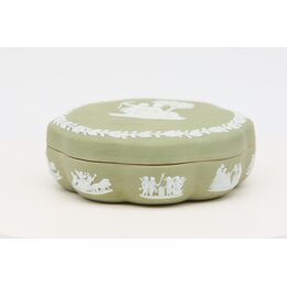 Scatola portagioie antica in porcellana Jasperware verde salvia - Portagioielli del XIX secolo con rilievi neoclassici, 12cm