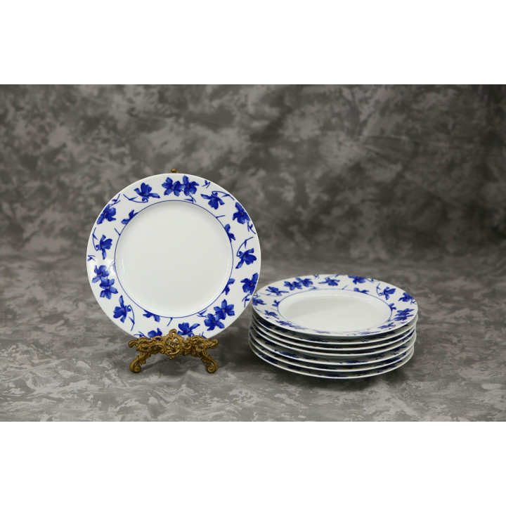 Set of 8 Vista Alegre Porcelain Plates - 20th Century
