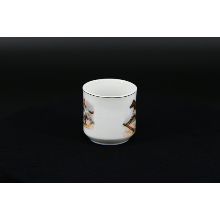 1920年代 アンティーク子供用磁器カップ | 木馬のモチーフ
