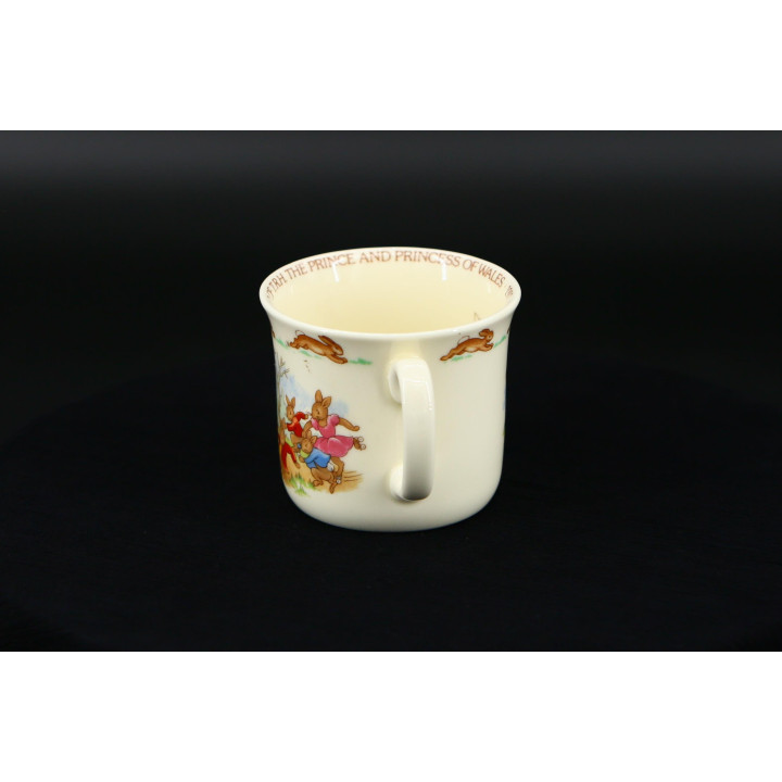 Taza Royal Doulton Bunnykins Príncipe Guillermo 1982