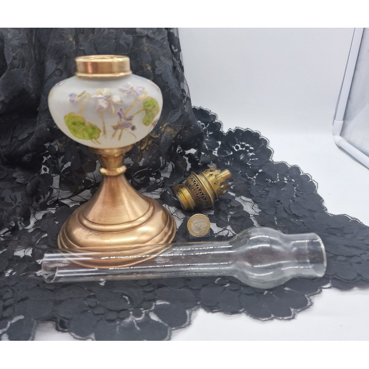 Lampe à pétrole ancienne en verre poli - Circa 1900