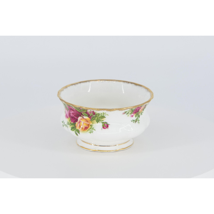 Винтажная сахарница Royal Albert Old Country Roses