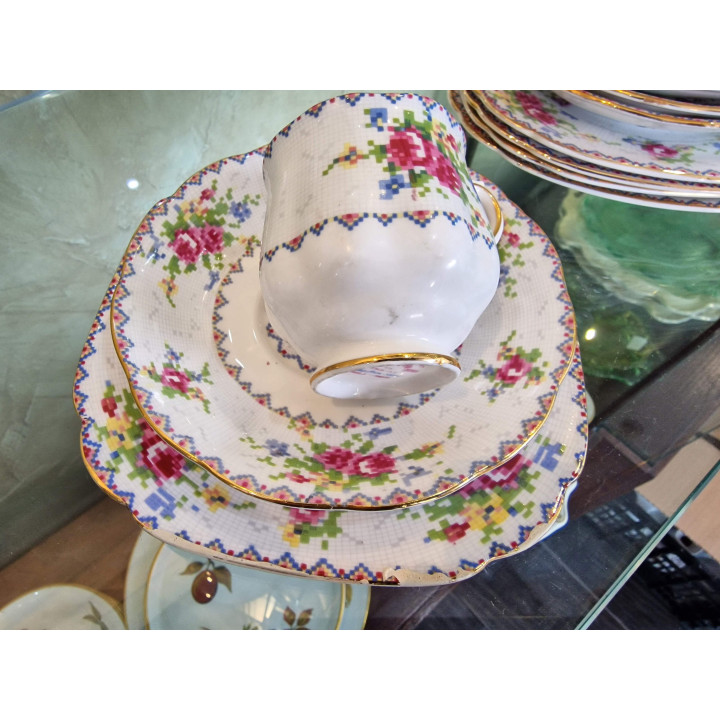Чайное трио Royal Albert Petit Point - Винтаж 1960-х