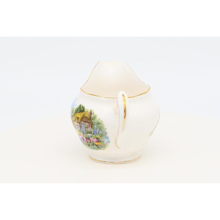 Leiteira Royal Vale Bone China - Cottage Garden 1960