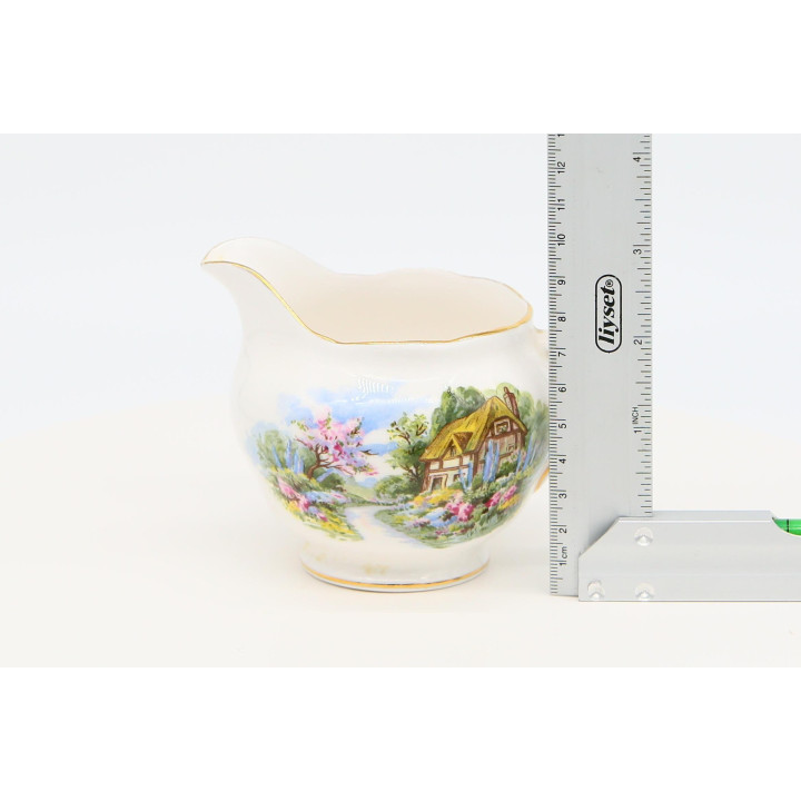 Lattiera Royal Vale Bone China - Cottage Garden 1960