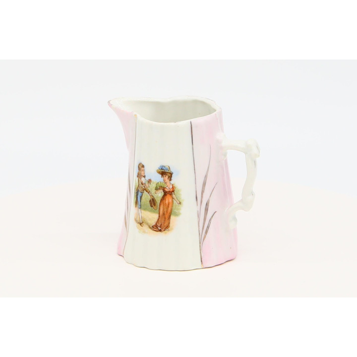 Mlecznik porcelanowy ze sceną galante - Lata 80.