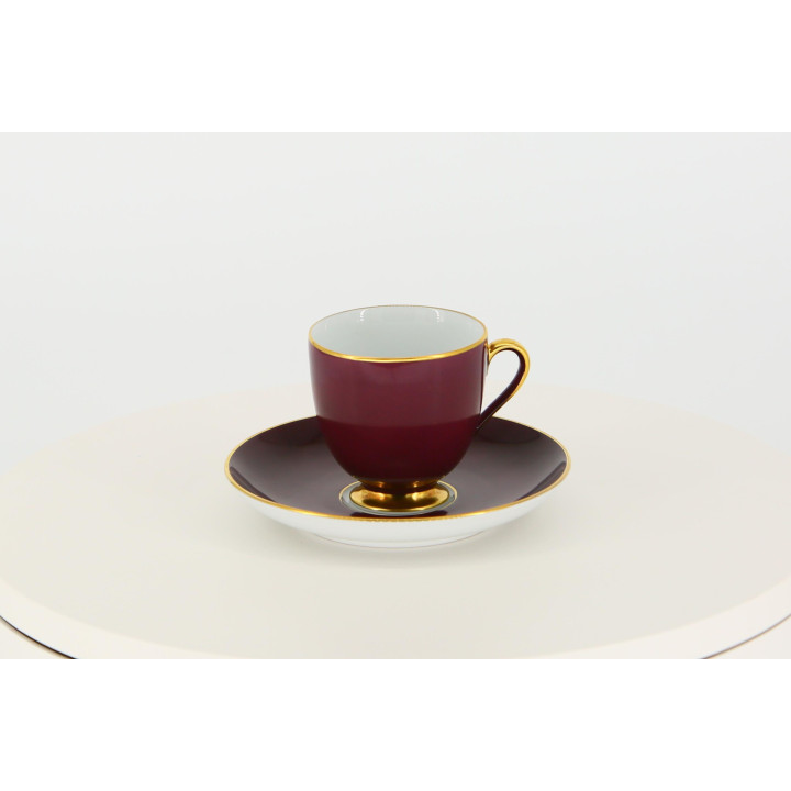 Tasse et Soucoupe Fürstenberg Pourpre et Or vers 1950