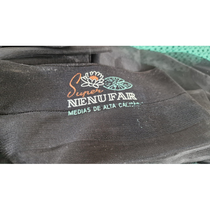Vintage Nylonstrümpfe 1960er, Nahtlos Gama Super Nenufar, Deadstock NOS Originalverpackung, Gr. 8.5 Fuß 21.5cm Länge 85cm