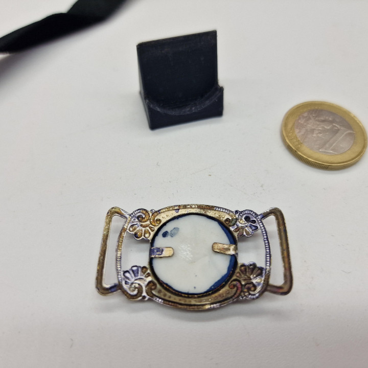 Vintage fluwelen riem met cameo's (1960-70)