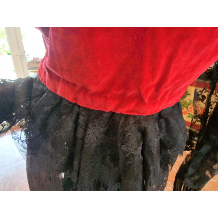 Chaqueta Valenciana de Terciopelo y Encaje (S. XX)