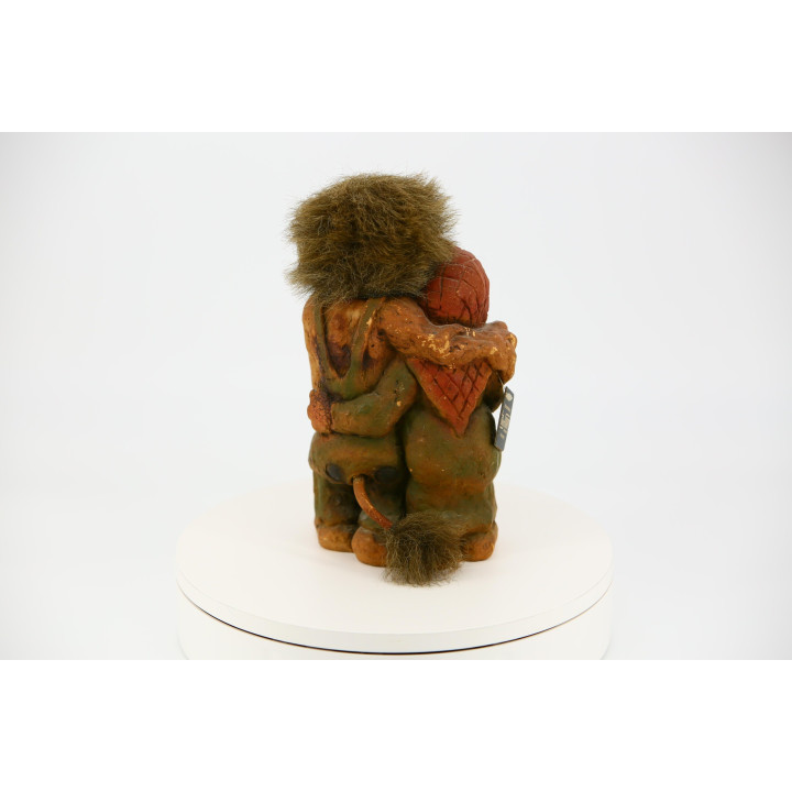 NyForm ノルウェーのトロール人形 抱き合うペア 23cm