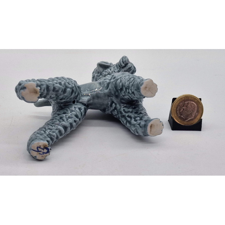 Figurine de Caniche en Porcelaine Vintage 1960