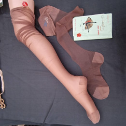Vintage 1960s Glory Nylon Stockings - Model 33