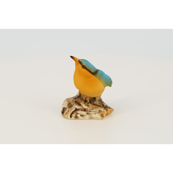Italian Capodimonte Porcelain Bird Figurine (1990s)