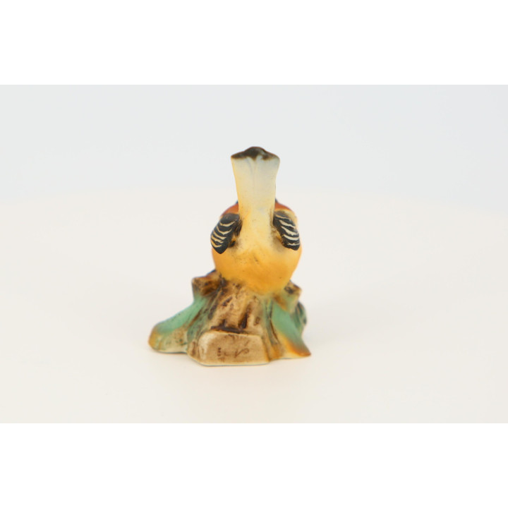 Capodimonte Porcelain Bird Figurine - Vintage Italian Sculpture