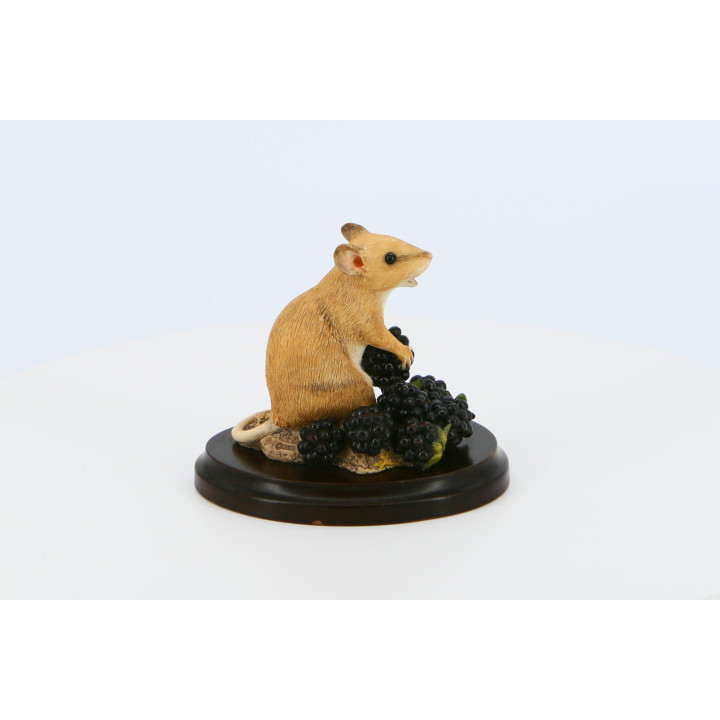 Country Artists Figur - Maus frisst Beeren (03165)