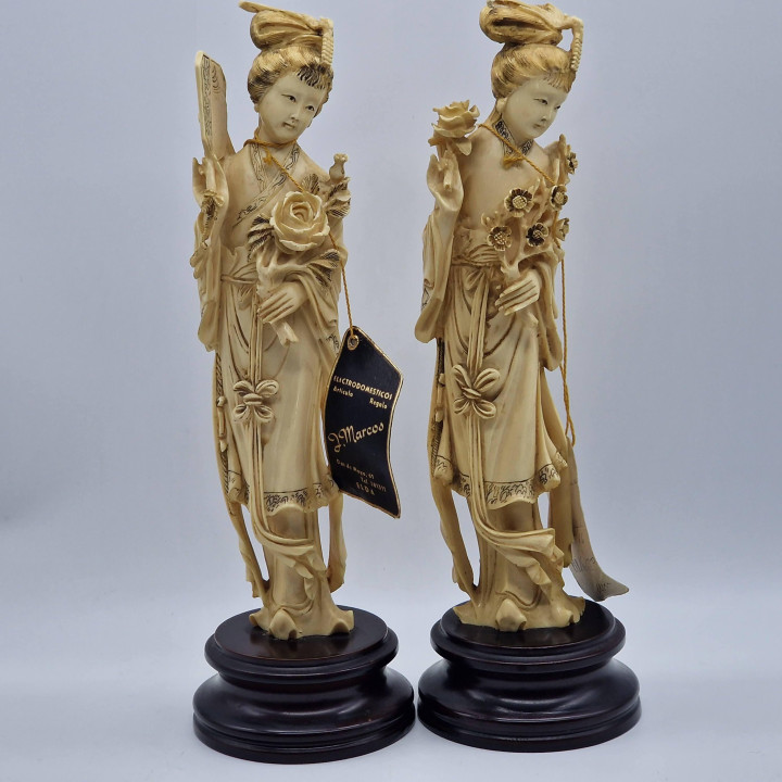 Oosterse Figuren Jaren 60 — Ivoorlook (Set van 2)