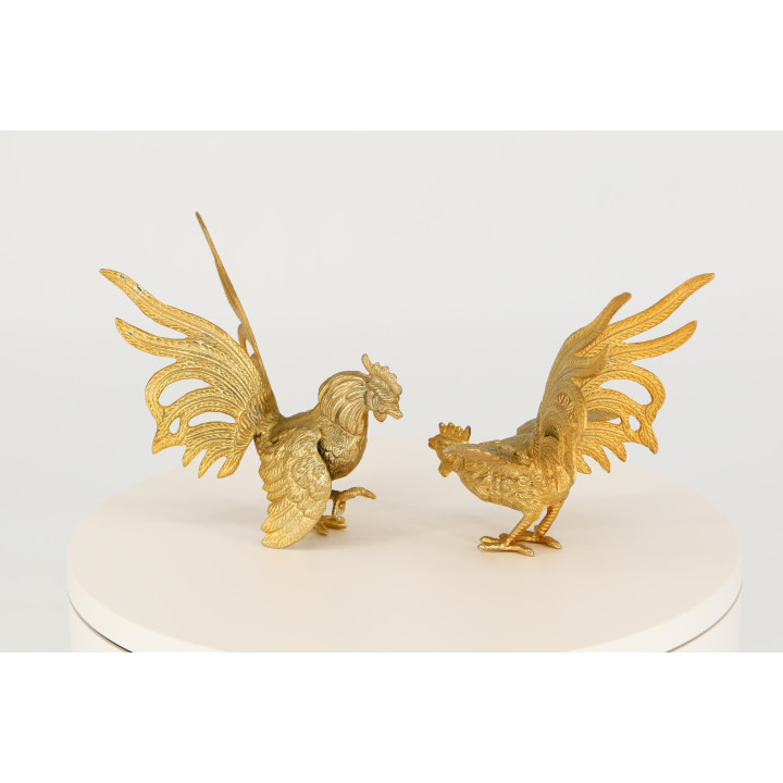 Sculptures de Coqs de Combat en Métal Doré Vintage
