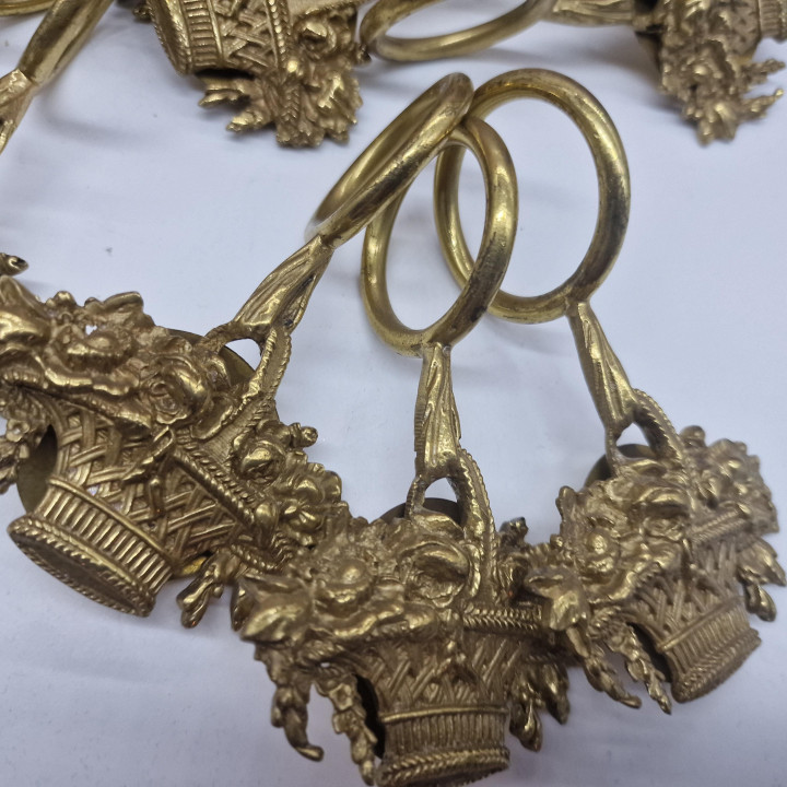 Anilla de Cortina de Bronce Años 50 — Estilo Luis XV