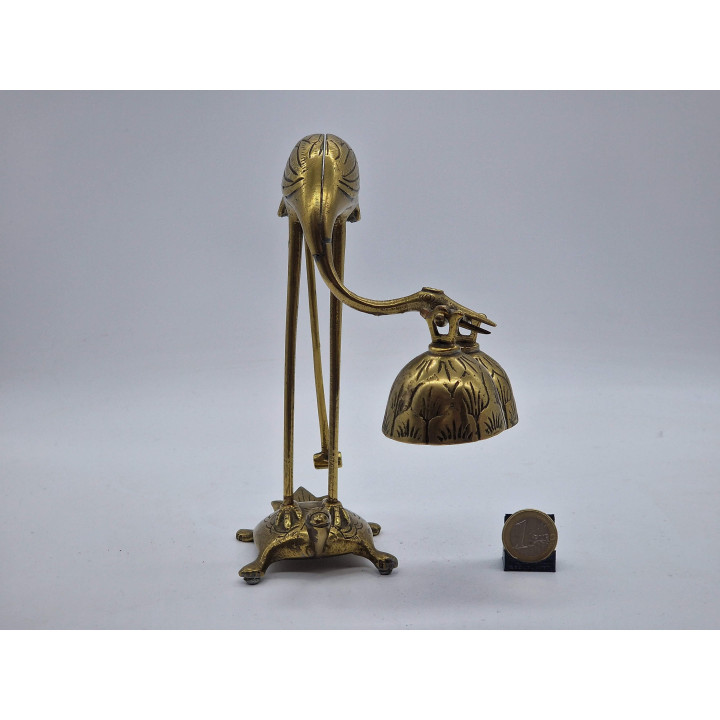 Campana de Bronce Grulla y Tortuga - China h. 1970