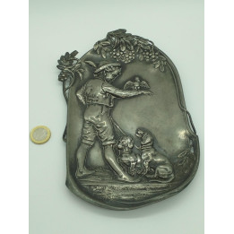 Металлическое панно Jugendstil Охотник и Таксы