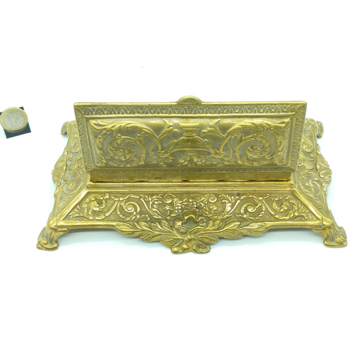 Caja de Escritorio Art Nouveau en Latón (1900-1910)