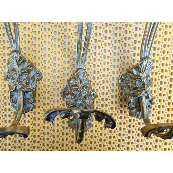 Conjunto de 3 Cabides de Parede em Latão Mascarão 1910
