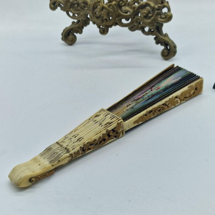 Éventail espagnol ancien L. Casamayor 1910