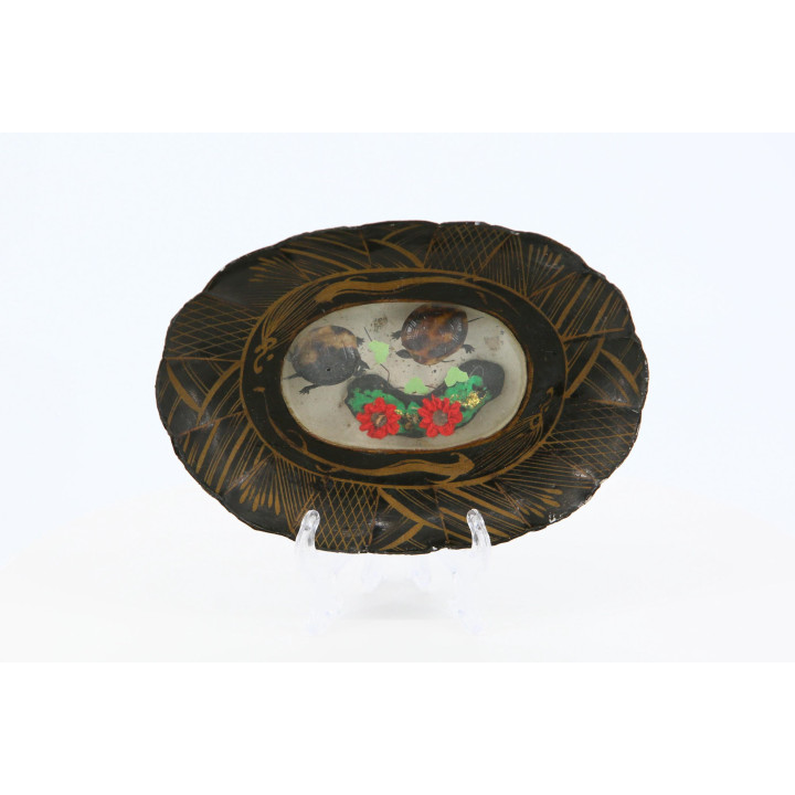 Antiker kinetischer Pappmaché-Lackteller, 1900-1909