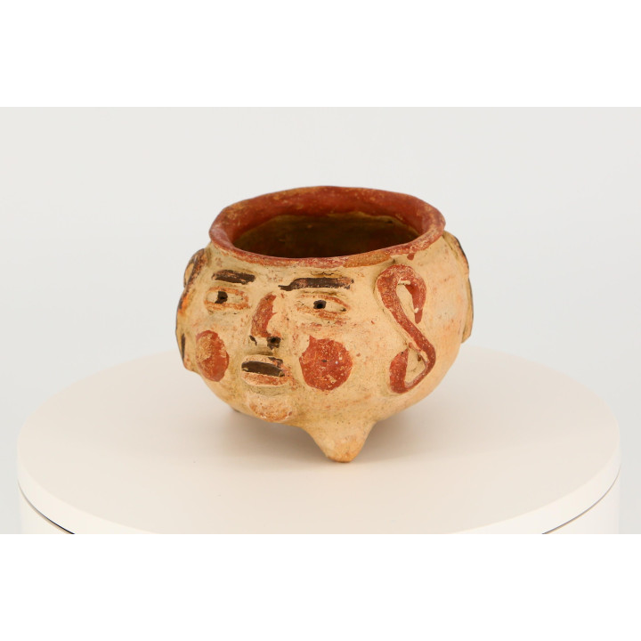 Ceramiczne Naczynie Trójnożne Styl Prekolumbijski - Kolumbia lata 80.
