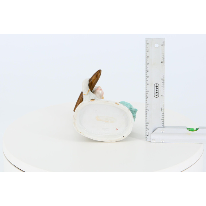 Cendrier Putti en porcelaine XIXe siècle
