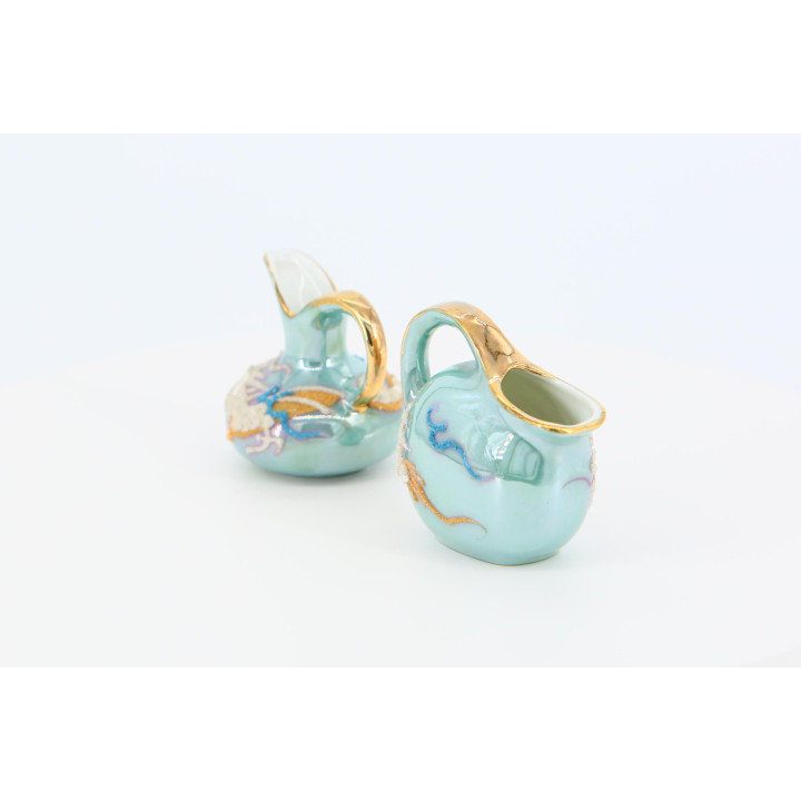 Pareja de Jarras Nakasima - Porcelana Moriage Japonesa 1930