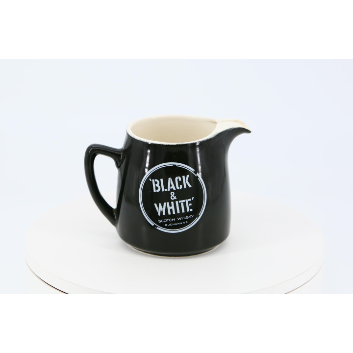 Jarra Black & White Whisky, Arthur Wood, años 30