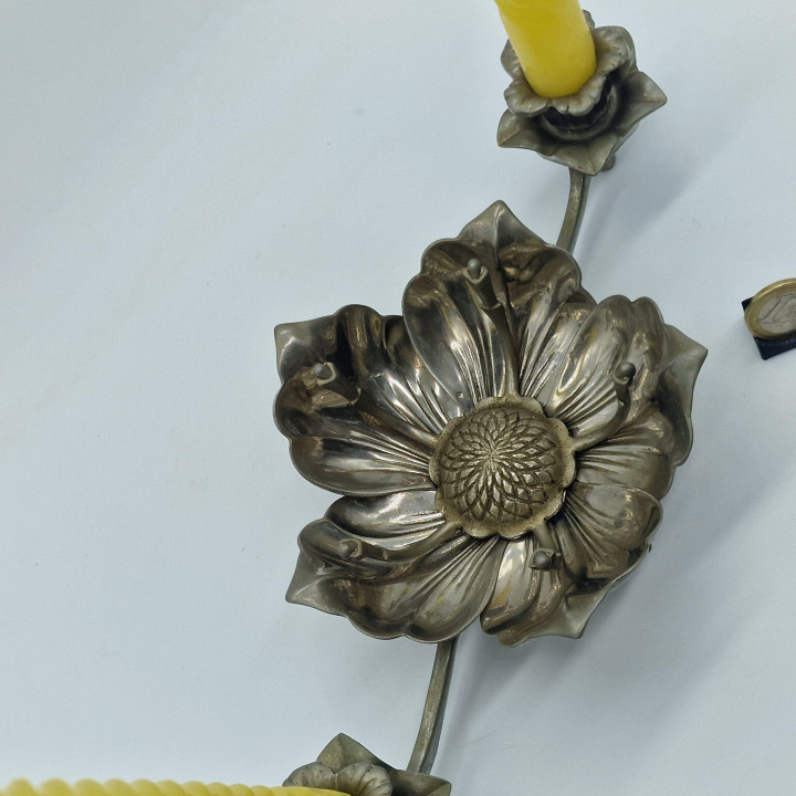1970s Spanish Mid-Century Metal Flower Centerpiece & Ashtray