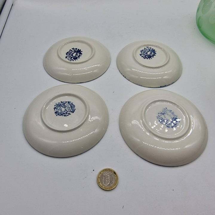 Conjunto de 4 Pratos de Cerâmica Delft Anos 70 | Sátira Alcoólica