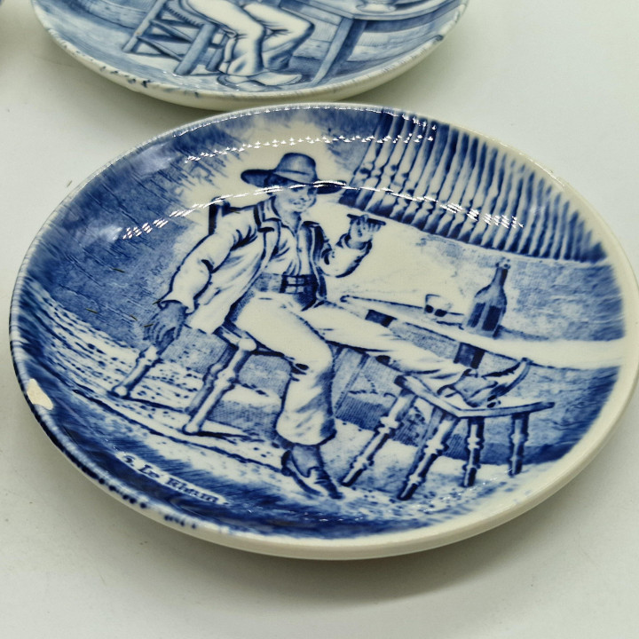 Conjunto de 4 Pratos de Cerâmica Delft Anos 70 | Sátira Alcoólica