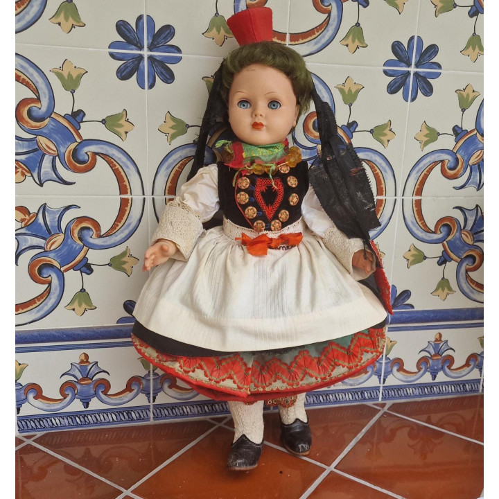 Vintage MMM Schwalm Costume Doll 1950s - 53cm