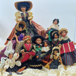 Collection of 11 Vintage French Regional Dolls 1950s (Valmon)